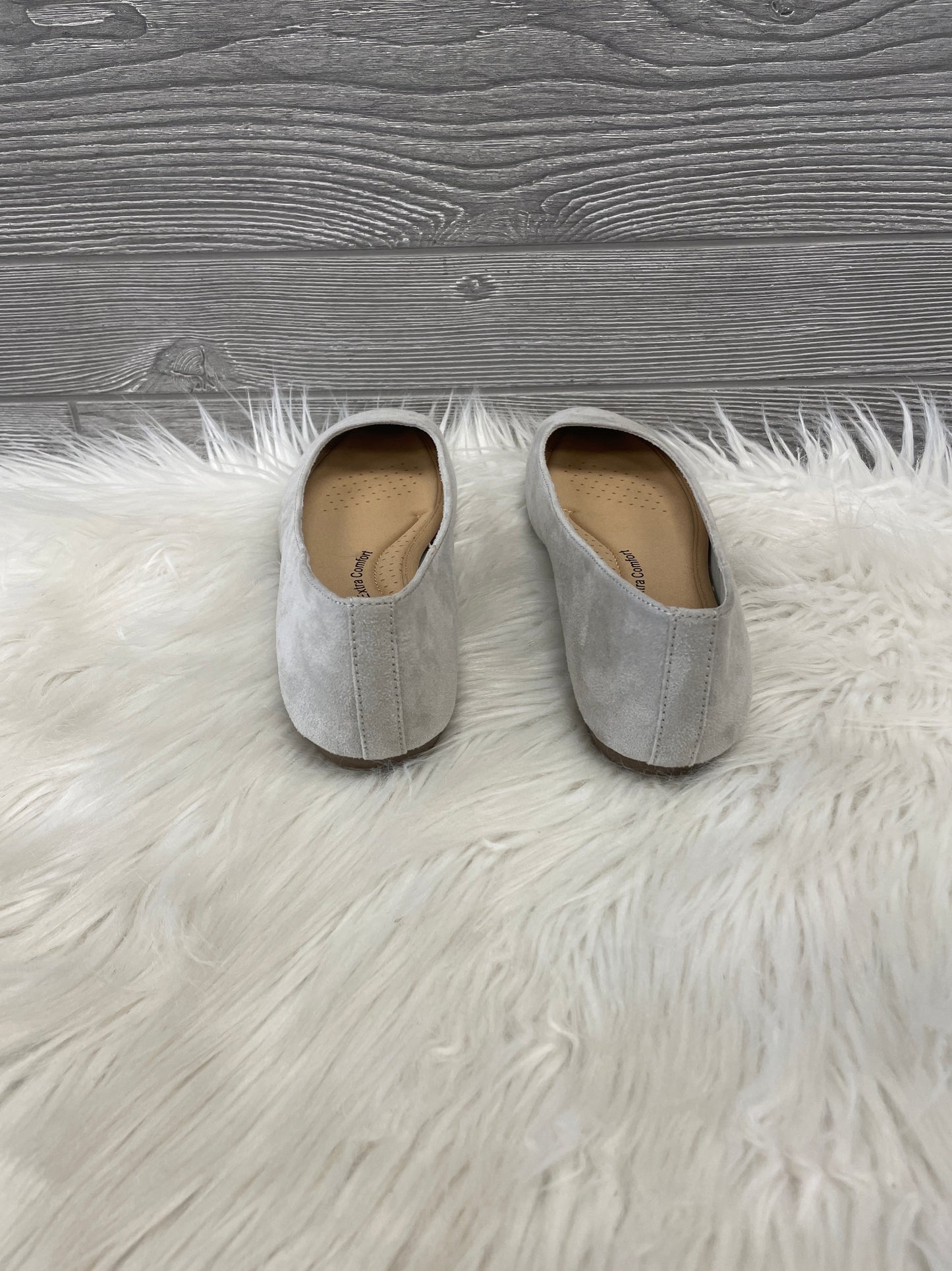 Shoes Flats By Falls Creek In Grey, Size: 9