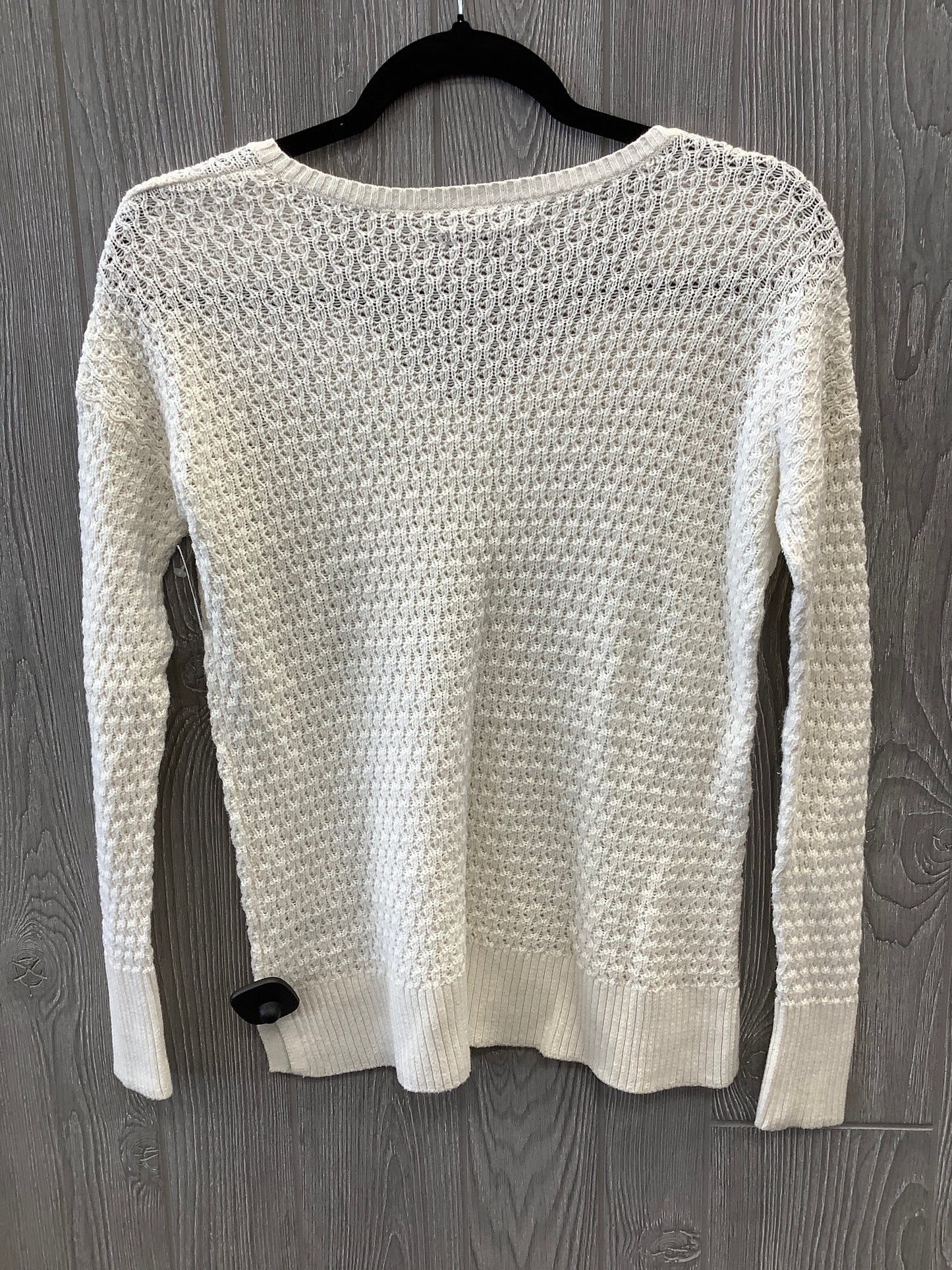 Top Long Sleeve By American Eagle In White, Size: Xs