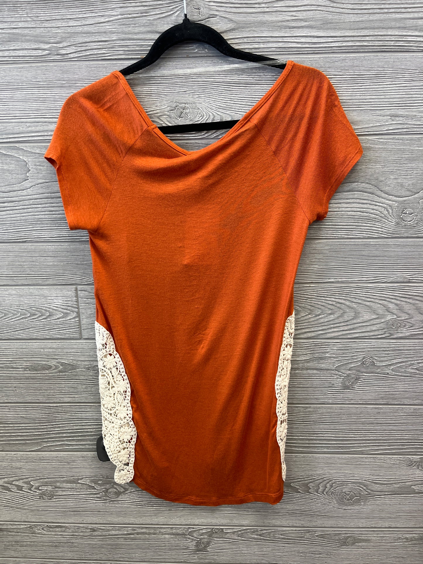 Top Short Sleeve By Clothes Mentor In Orange, Size: Xs