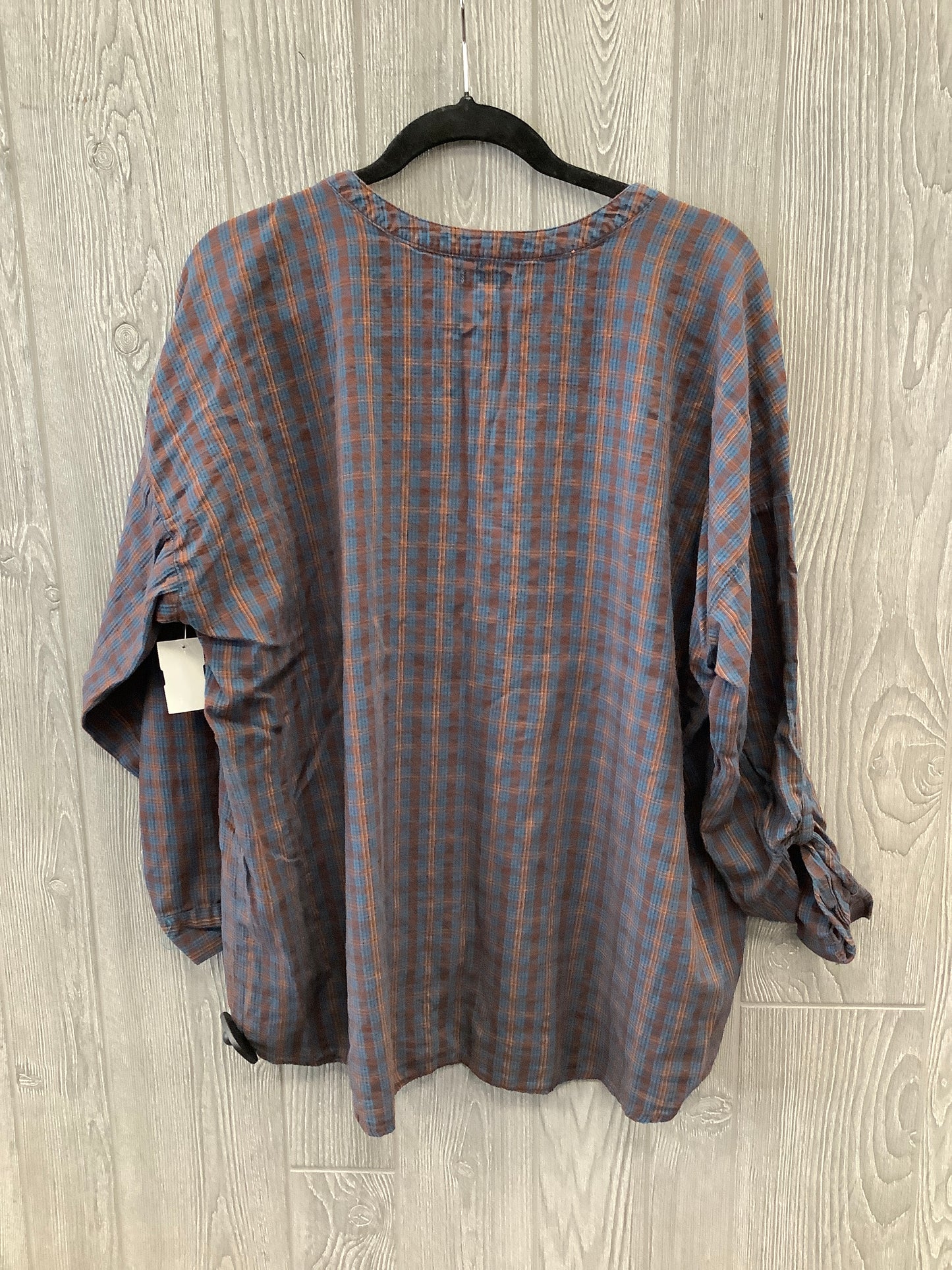 Top Long Sleeve By Falls Creek In Plaid Pattern, Size: 1x