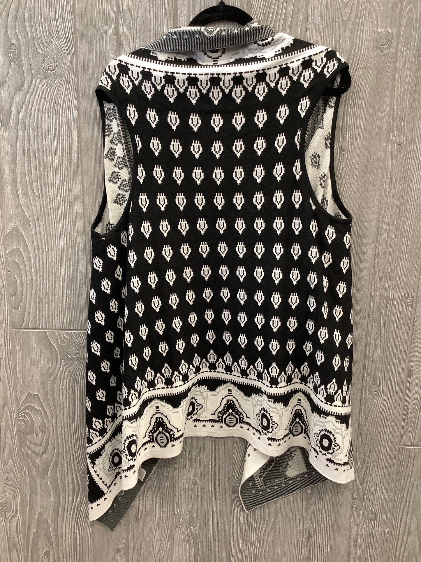 Vest Sweater By Clothes Mentor In Black, Size: S