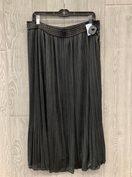 Skirt Midi By Clothes Mentor In Black, Size: Xl