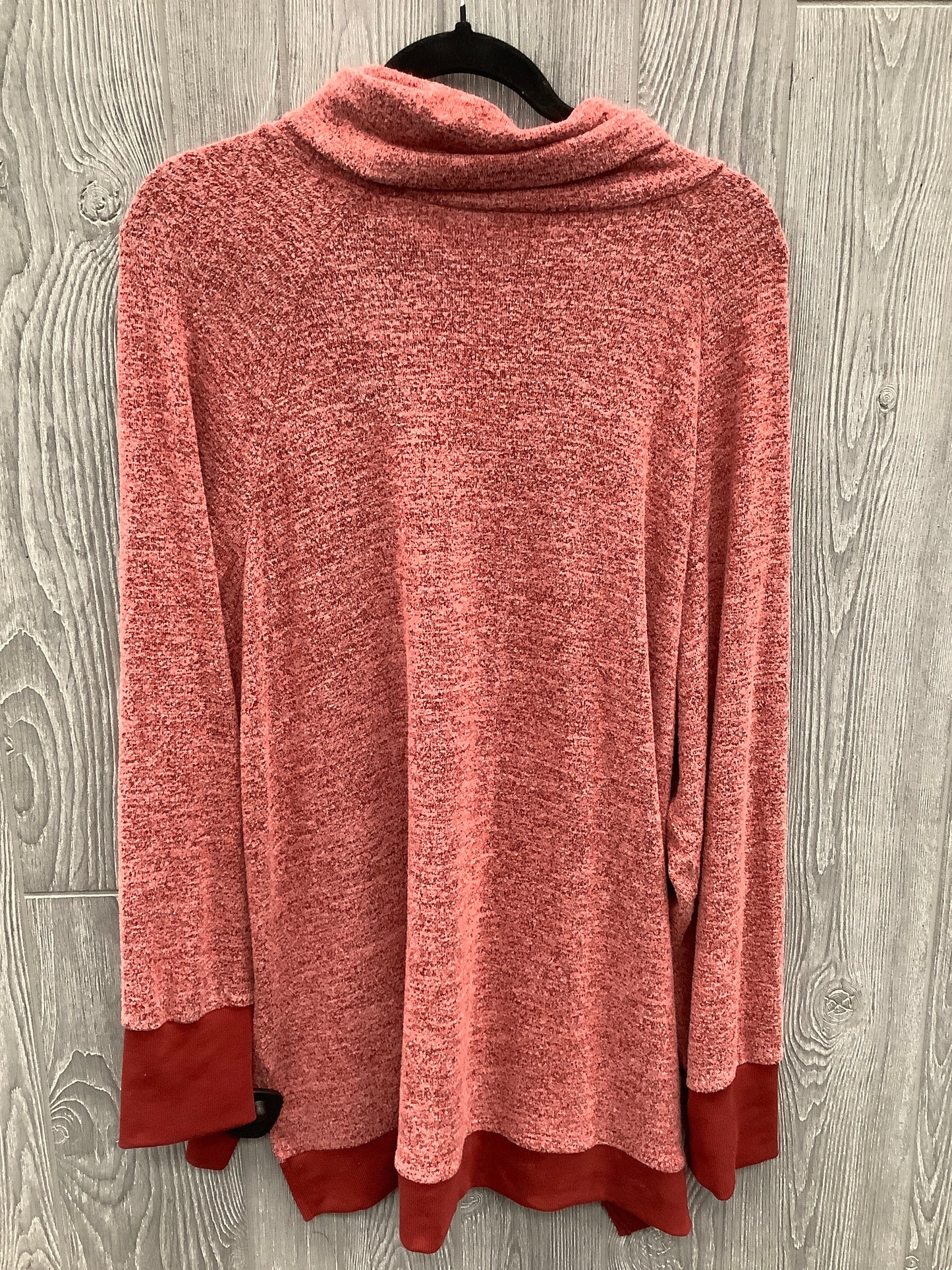 Top Long Sleeve By Clothes Mentor In Red, Size: M