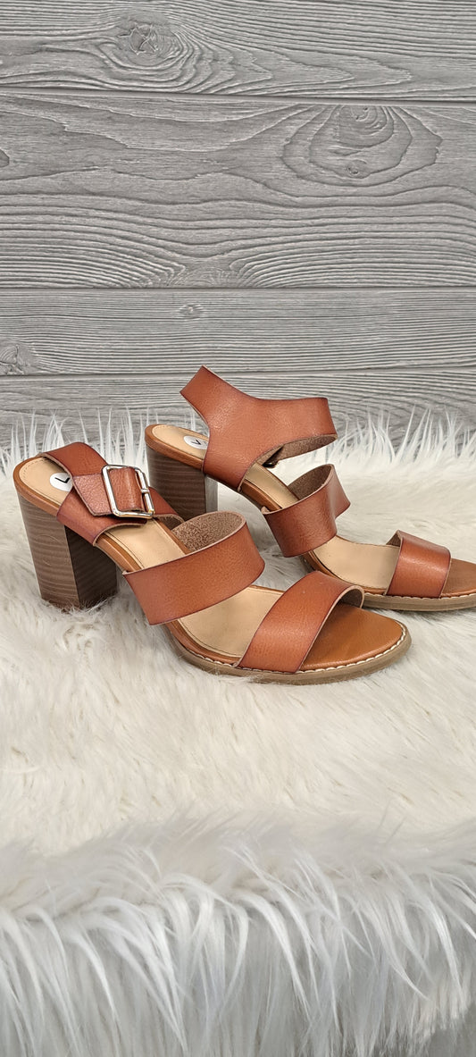 Sandals Heels Block By Old Navy In Brown, Size: 7