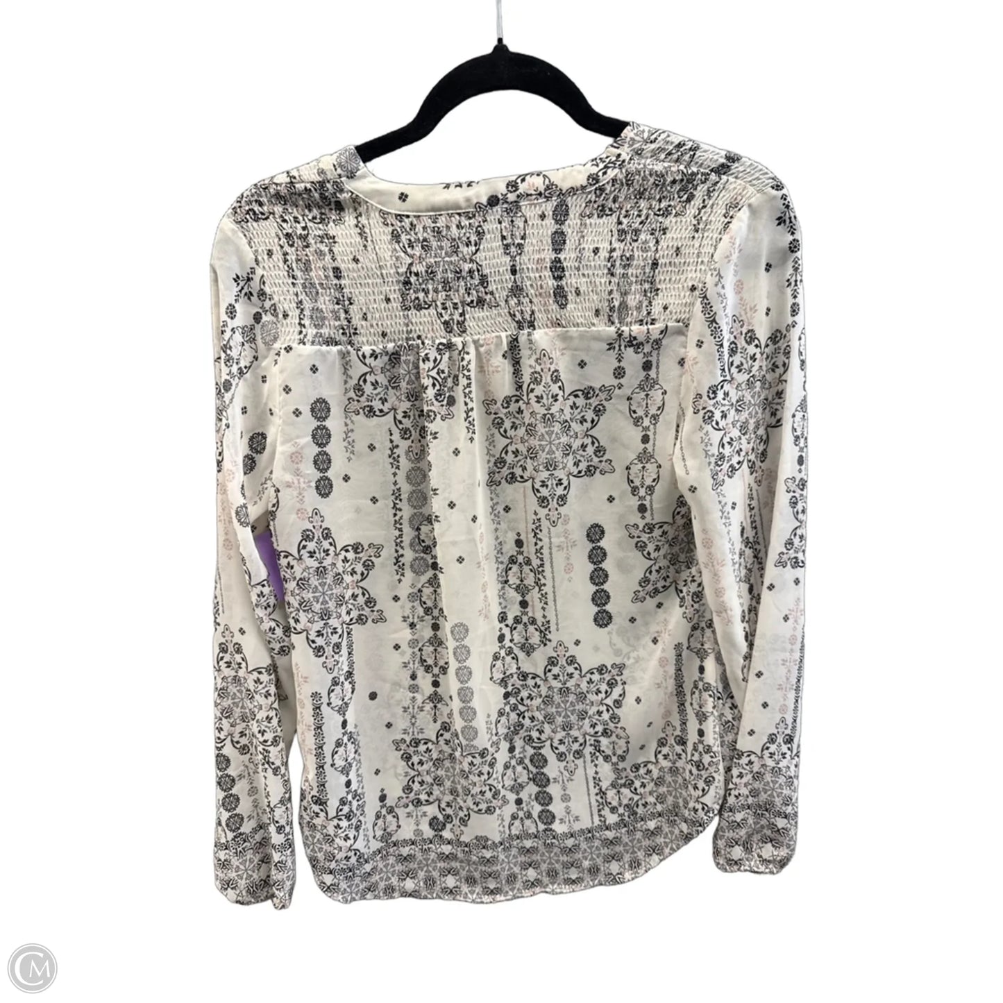 Top Long Sleeve By Maurices In Cream, Size: S