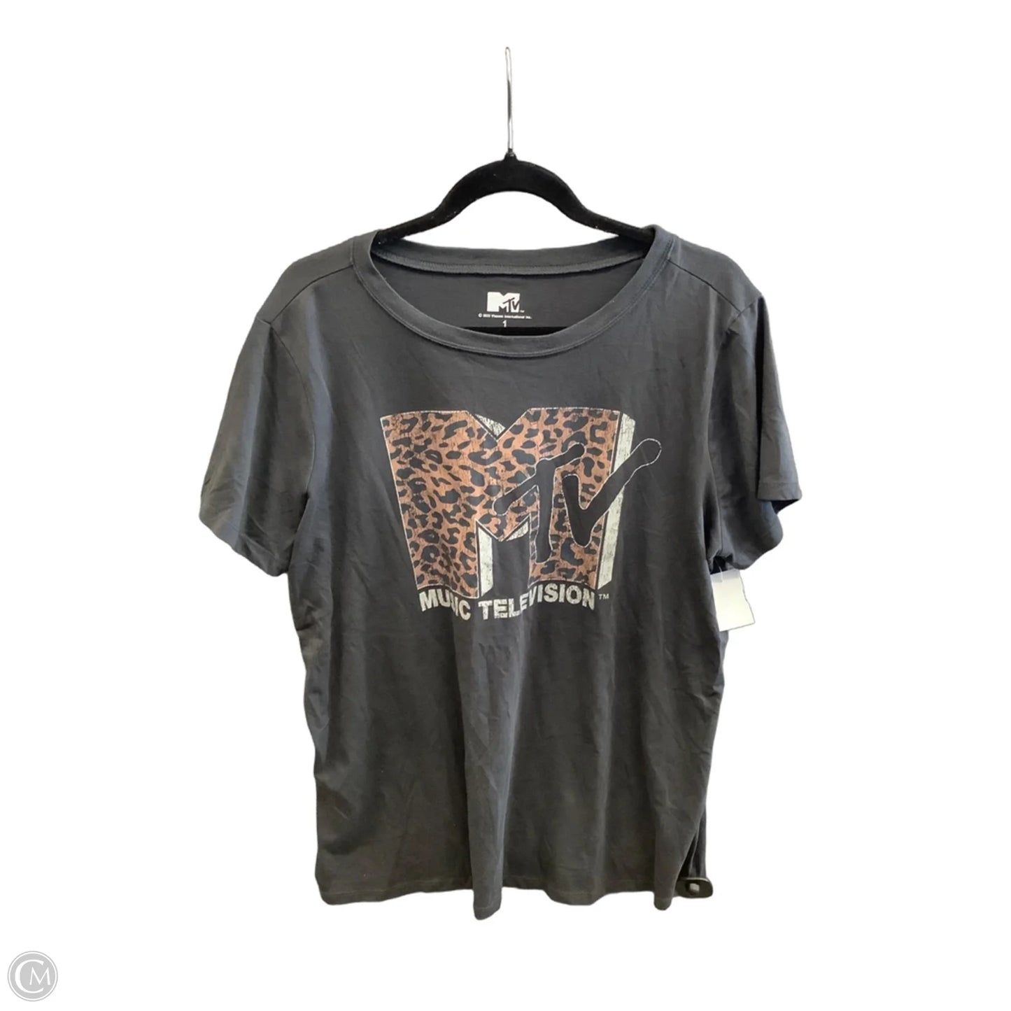 Top Short Sleeve Basic By Clothes Mentor In Grey, Size: 1x