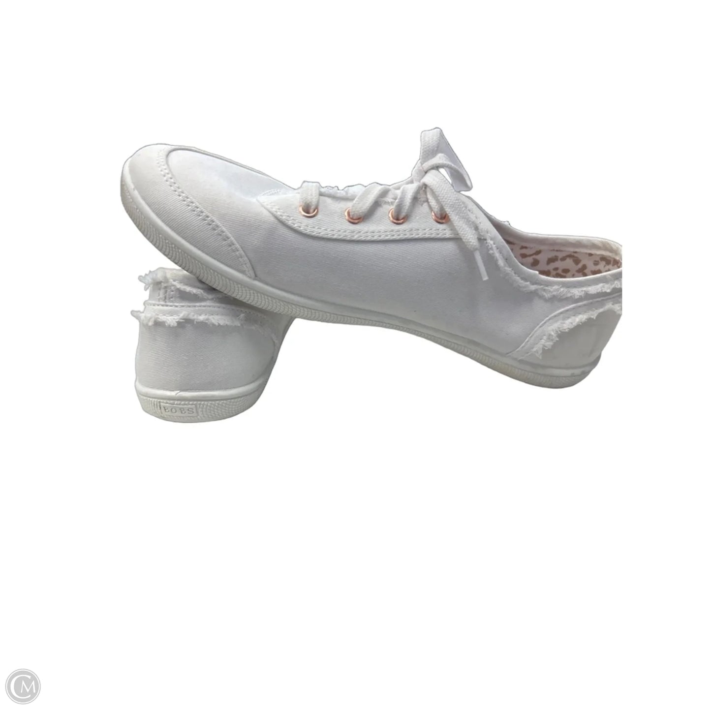 Shoes Sneakers By Bobs In White, Size: 9