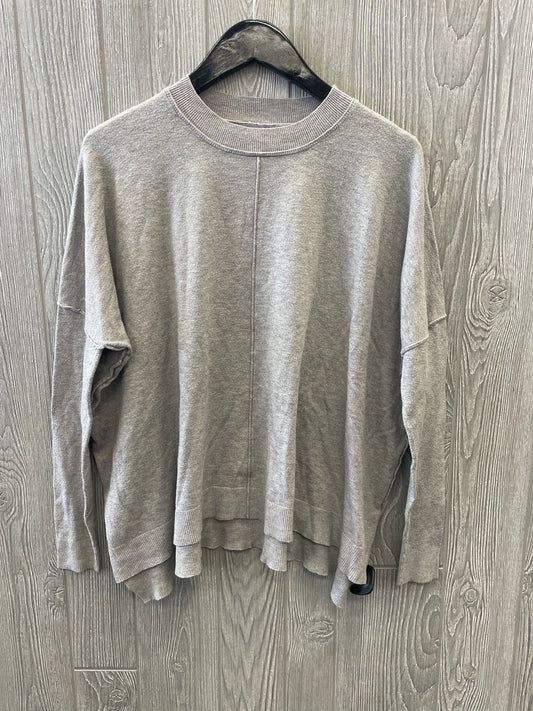 Top Long Sleeve By Jolie In Grey, Size: M