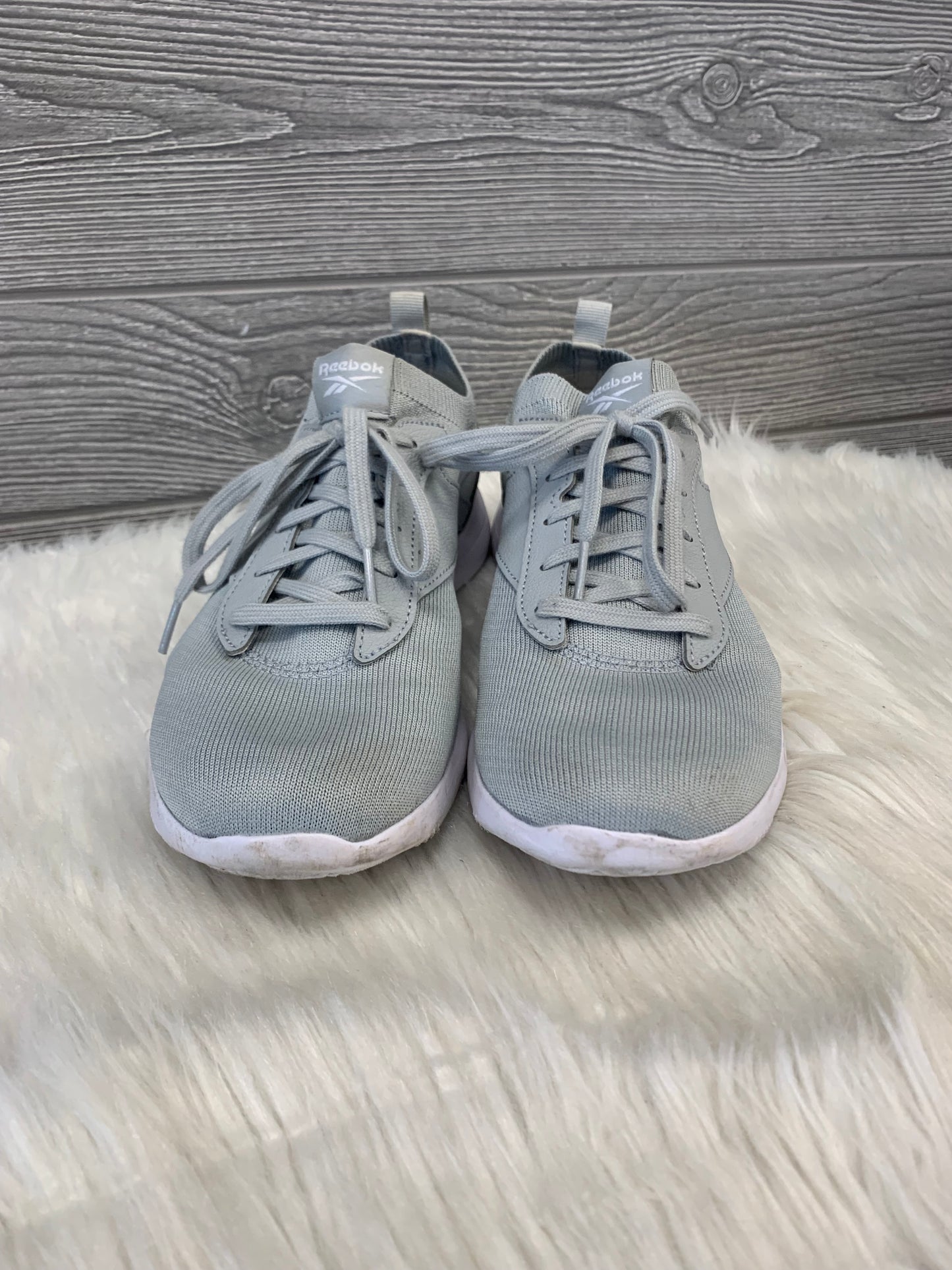 Shoes Athletic By Reebok In Grey, Size: 9.5