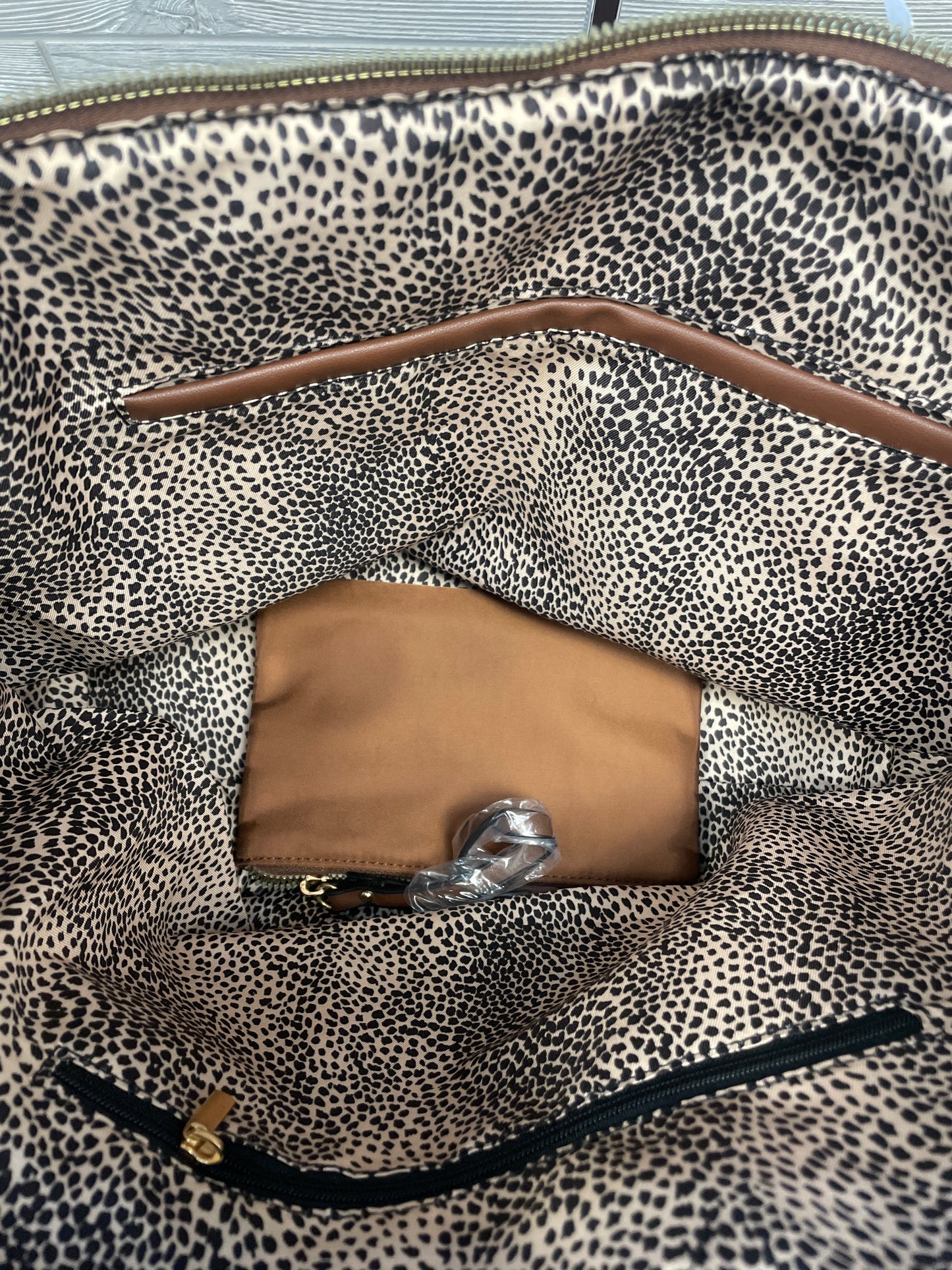 Handbag By Clothes Mentor