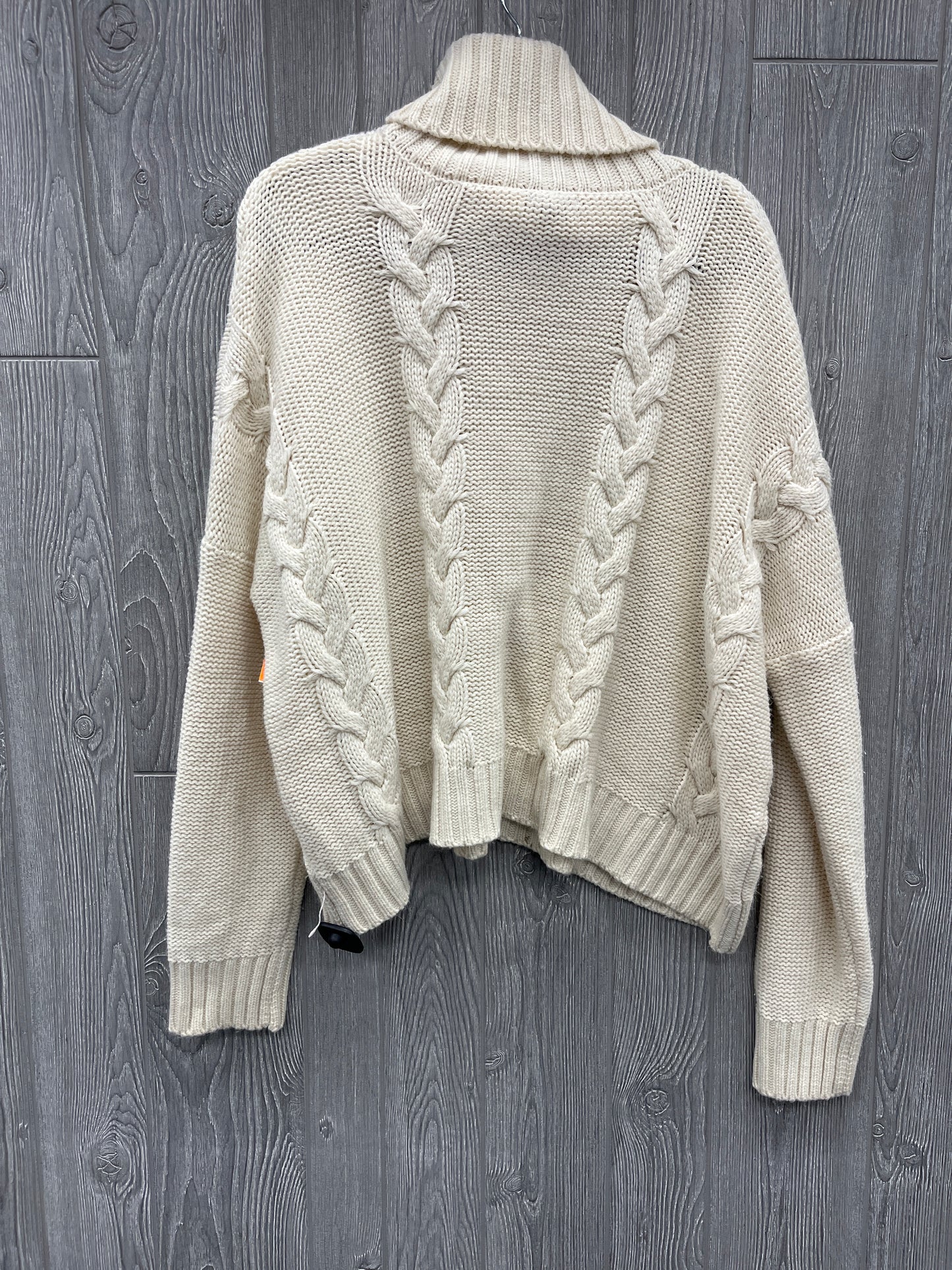 Sweater By Clothes Mentor In Cream, Size: S