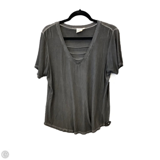 Top Short Sleeve By White Crow In Grey, Size: L