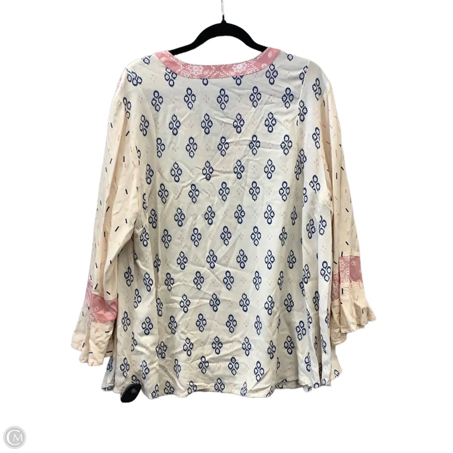 Top Long Sleeve By Clothes Mentor In Cream, Size: M