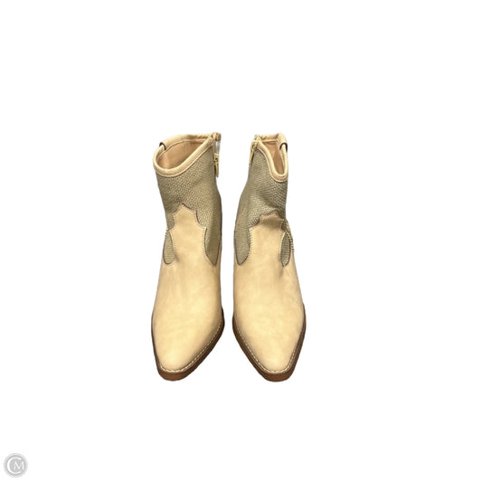 Boots Ankle Heels By Clothes Mentor In Brown, Size: 8
