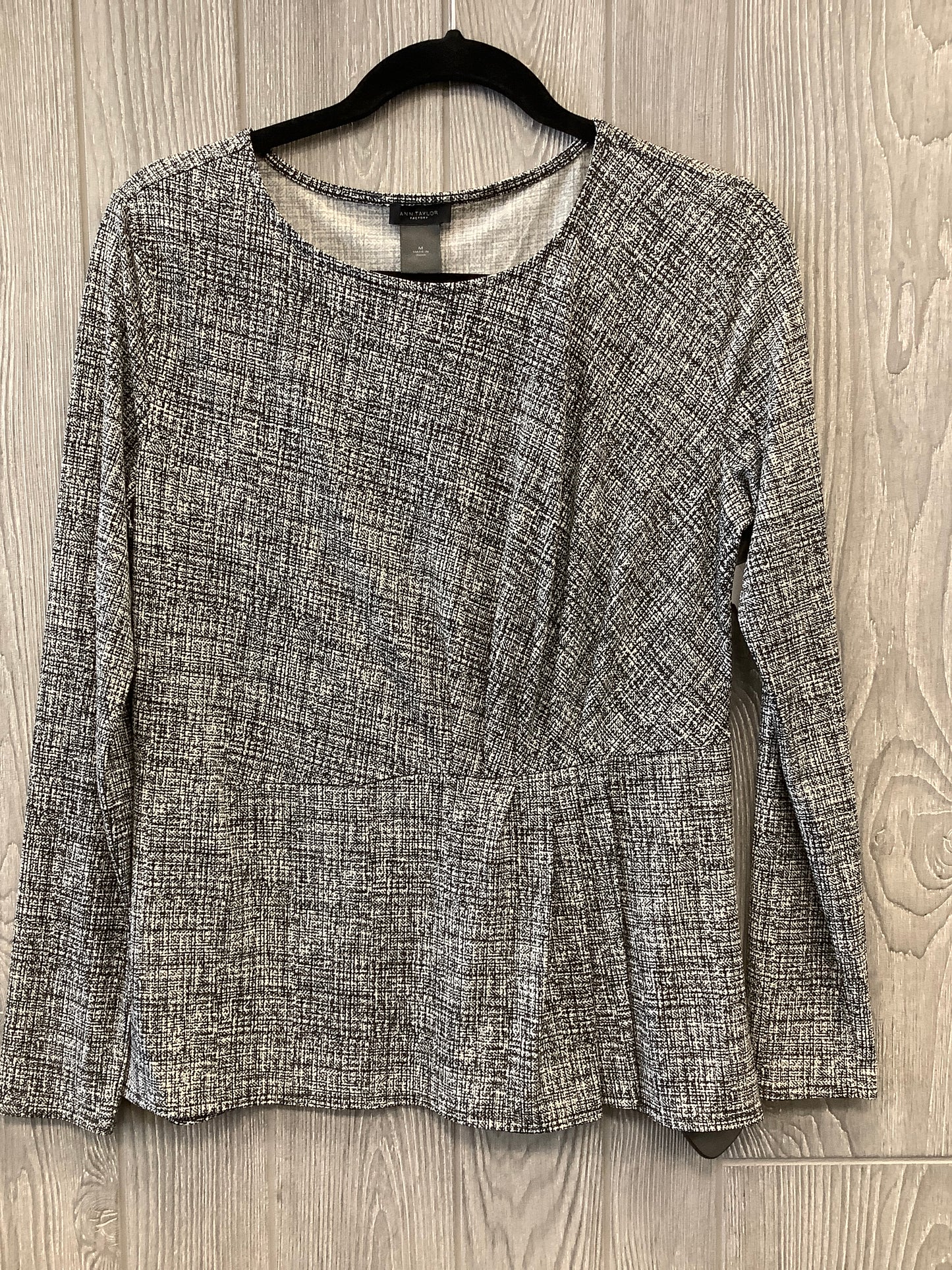 Top Long Sleeve By Ann Taylor In Black & White, Size: M