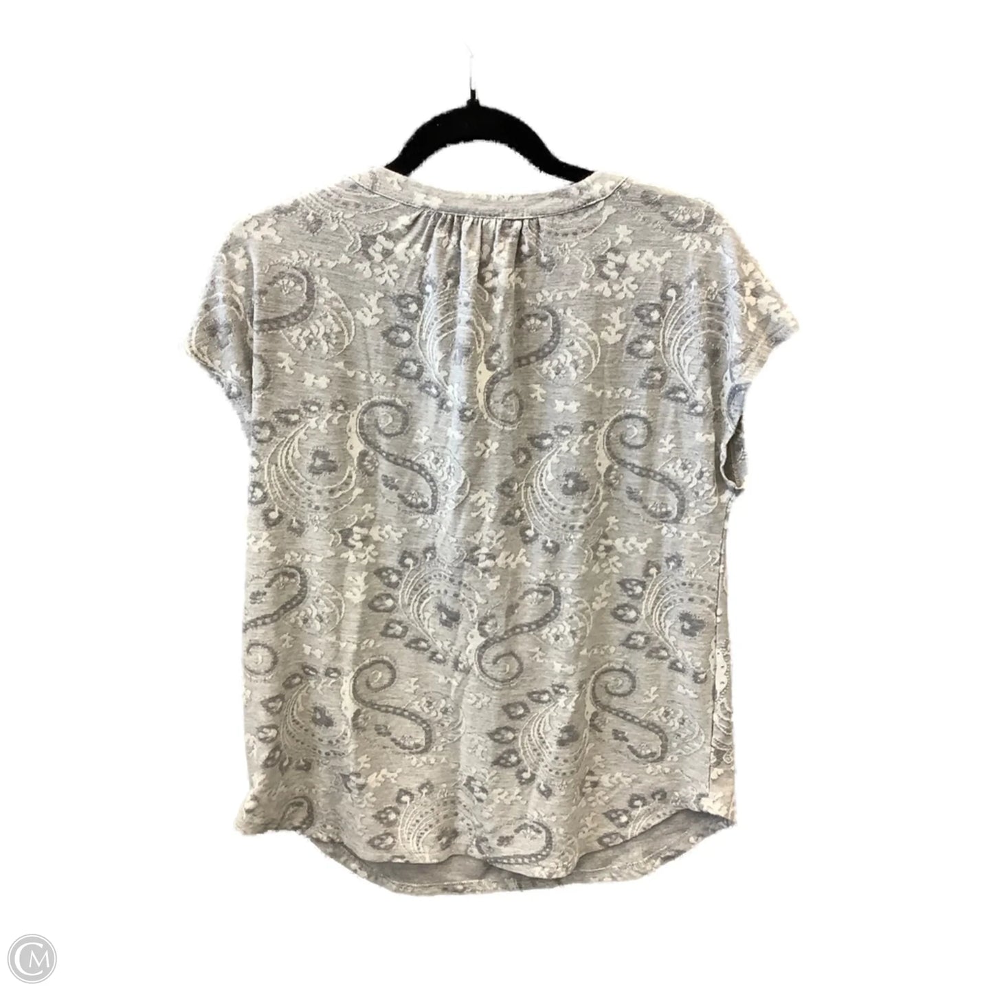 Top Short Sleeve By Rose And Olive In Grey, Size: M