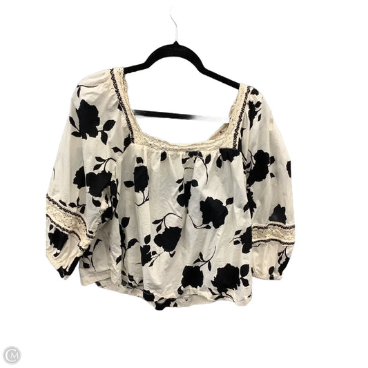 Top Long Sleeve By Maurices In Cream, Size: L