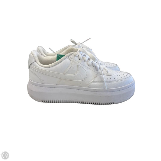 Shoes Sneakers By Nike In White, Size: 8.5
