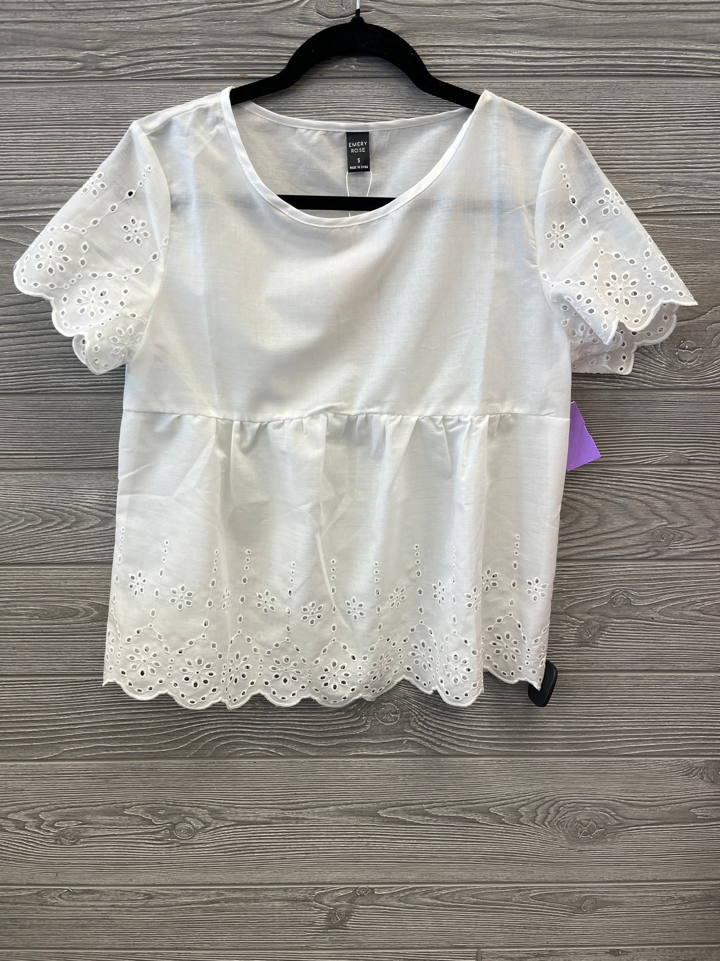 Blouse Short Sleeve By Clothes Mentor In White, Size: S