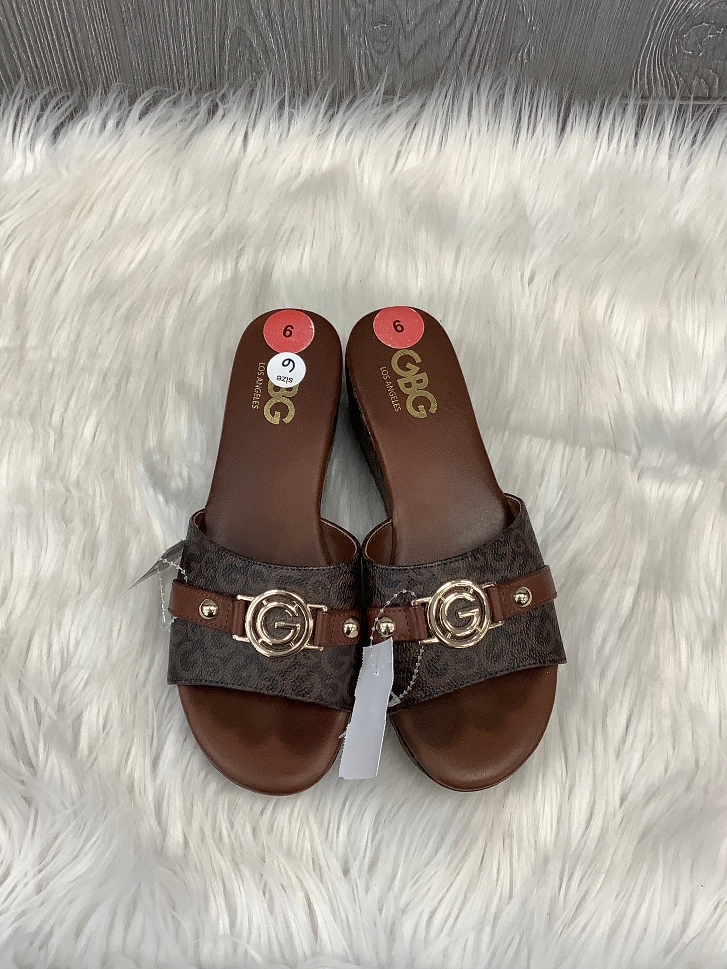 Sandals Heels Platform By Guess In Brown, Size: 6