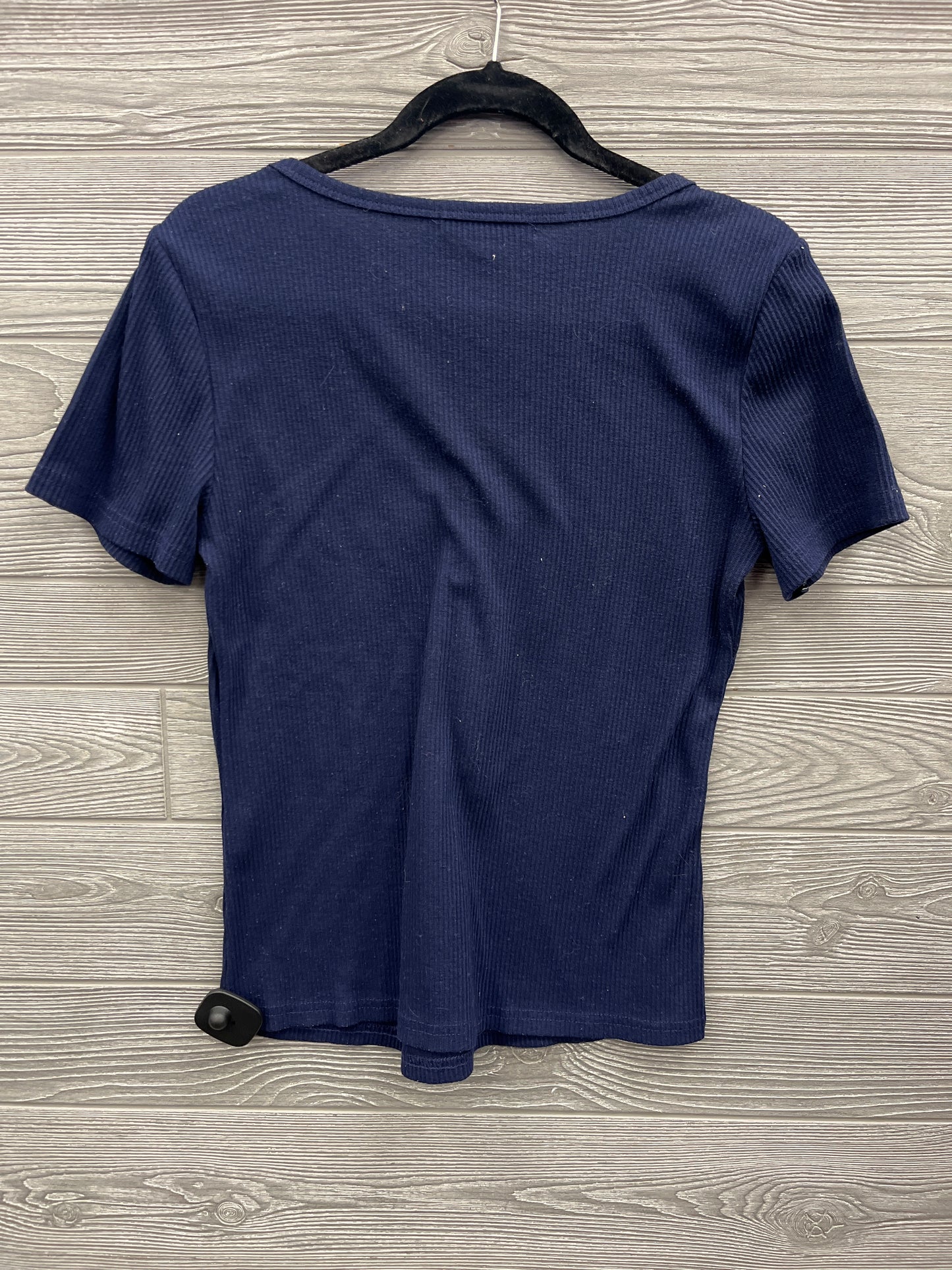 Top Short Sleeve By Clothes Mentor In Navy, Size: M