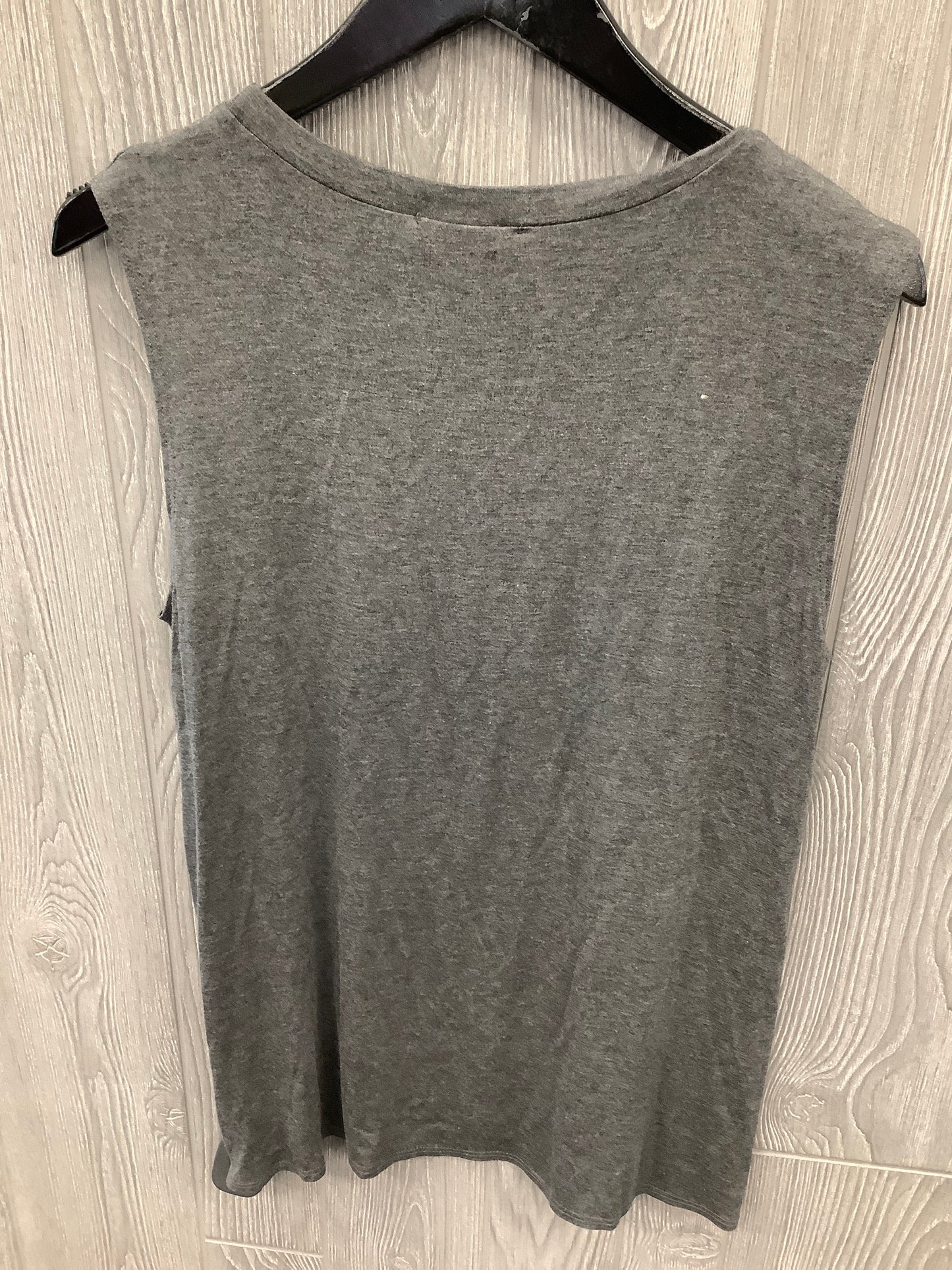 Tank Top By Clothes Mentor In Grey, Size: M