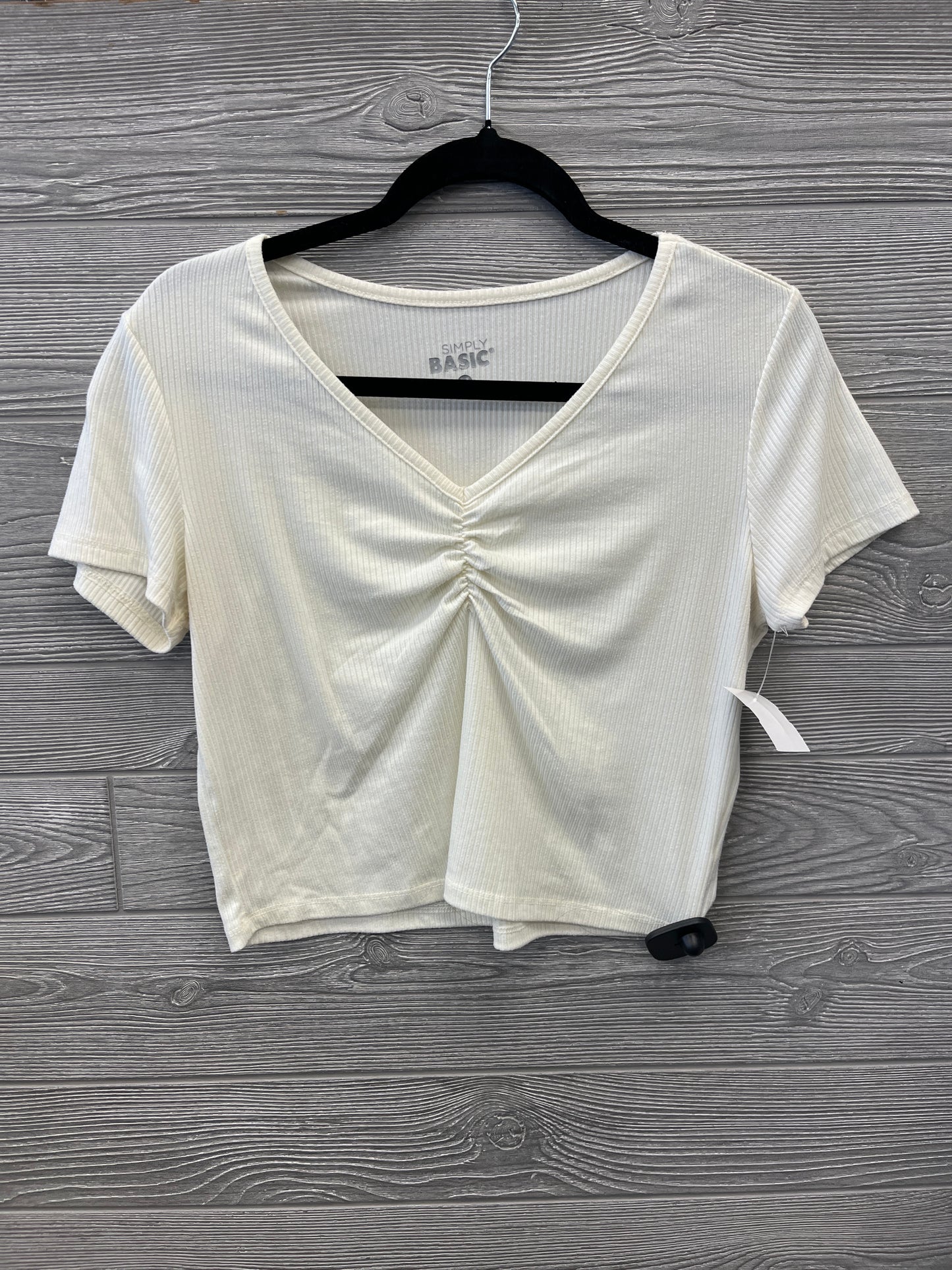 Top Short Sleeve By Clothes Mentor In Cream, Size: M