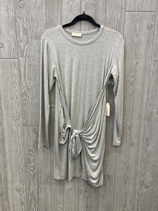 Dress Casual Midi By Clothes Mentor In Grey, Size: M