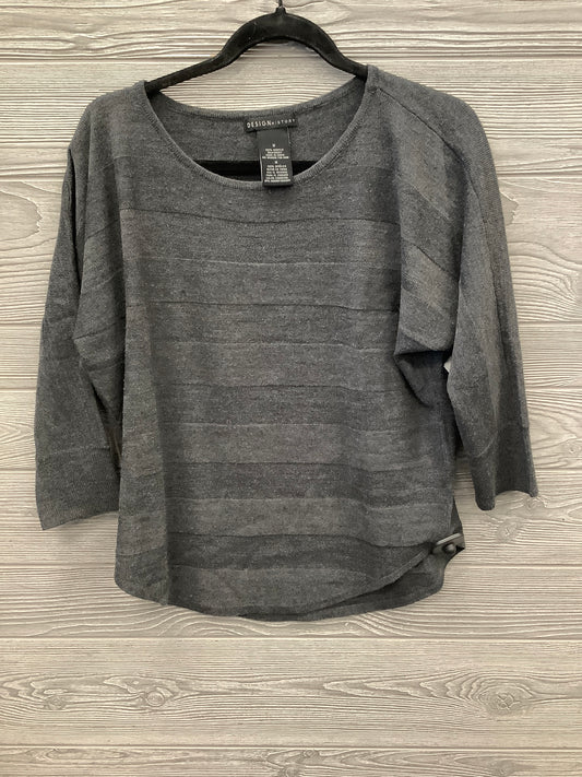 Top Long Sleeve By Design History In Grey, Size: M