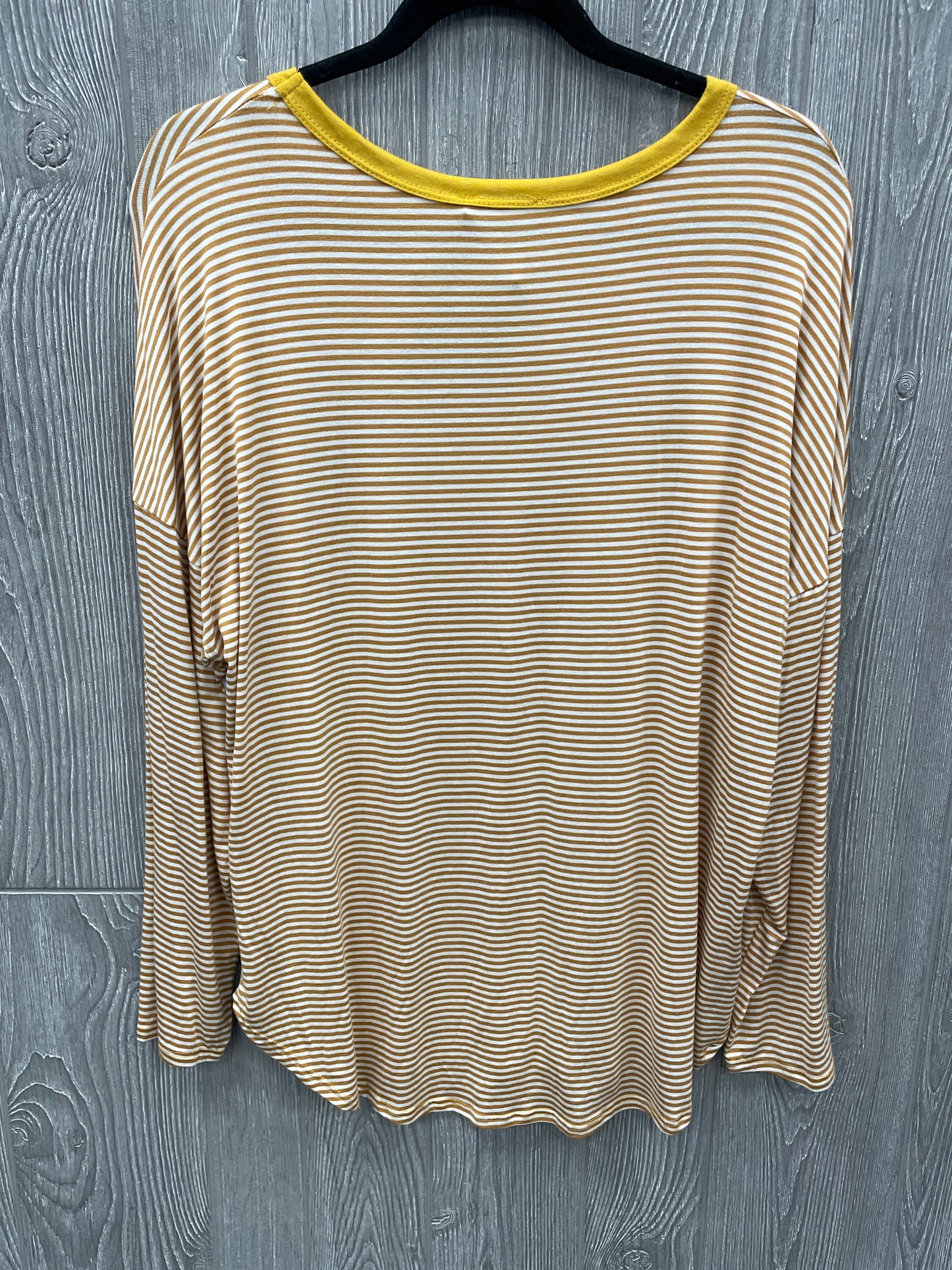 Top Long Sleeve By Clothes Mentor In Striped Pattern, Size: L