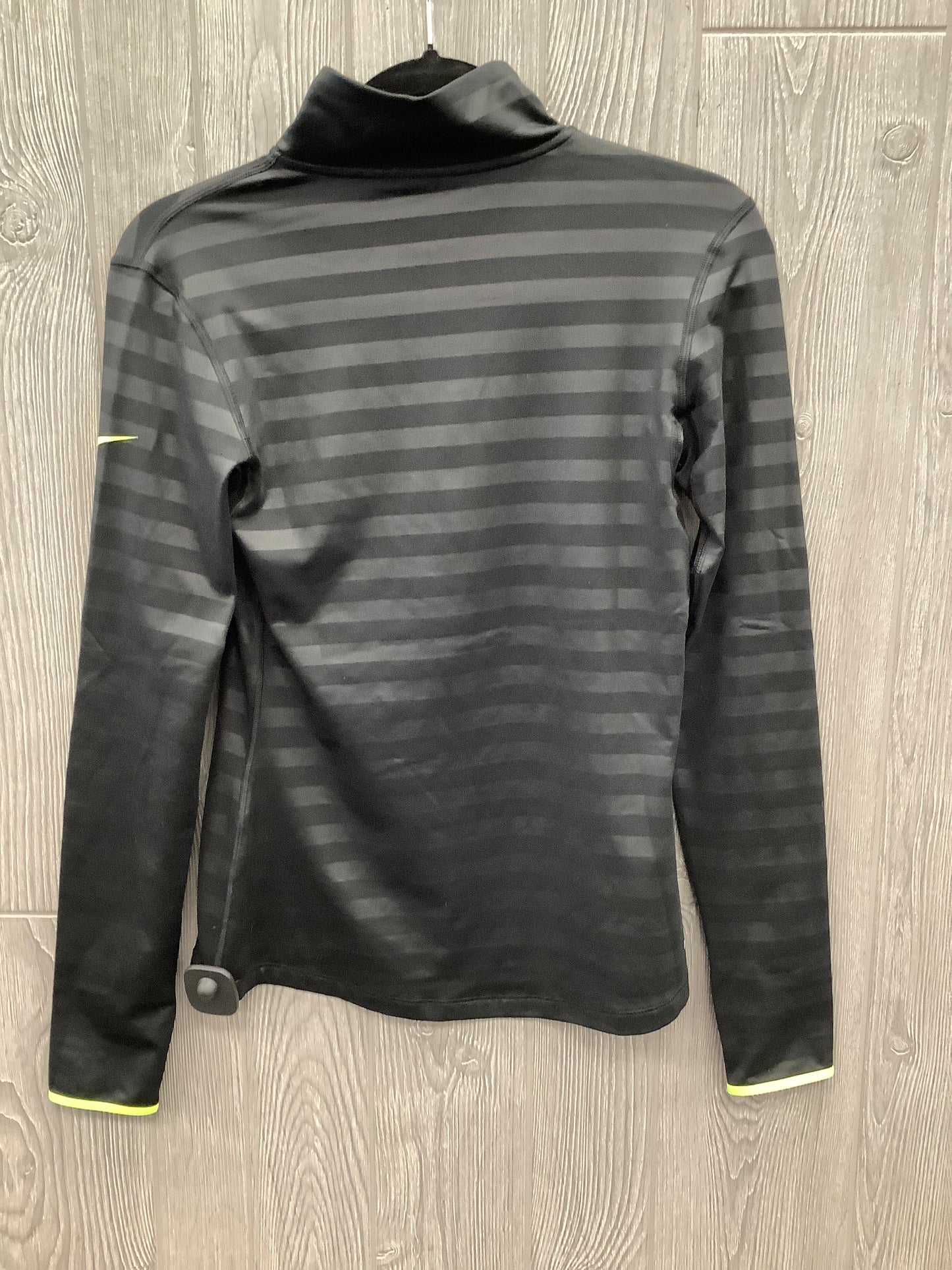 Athletic Top Long Sleeve Collar By Nike Apparel In Black & Yellow, Size: M