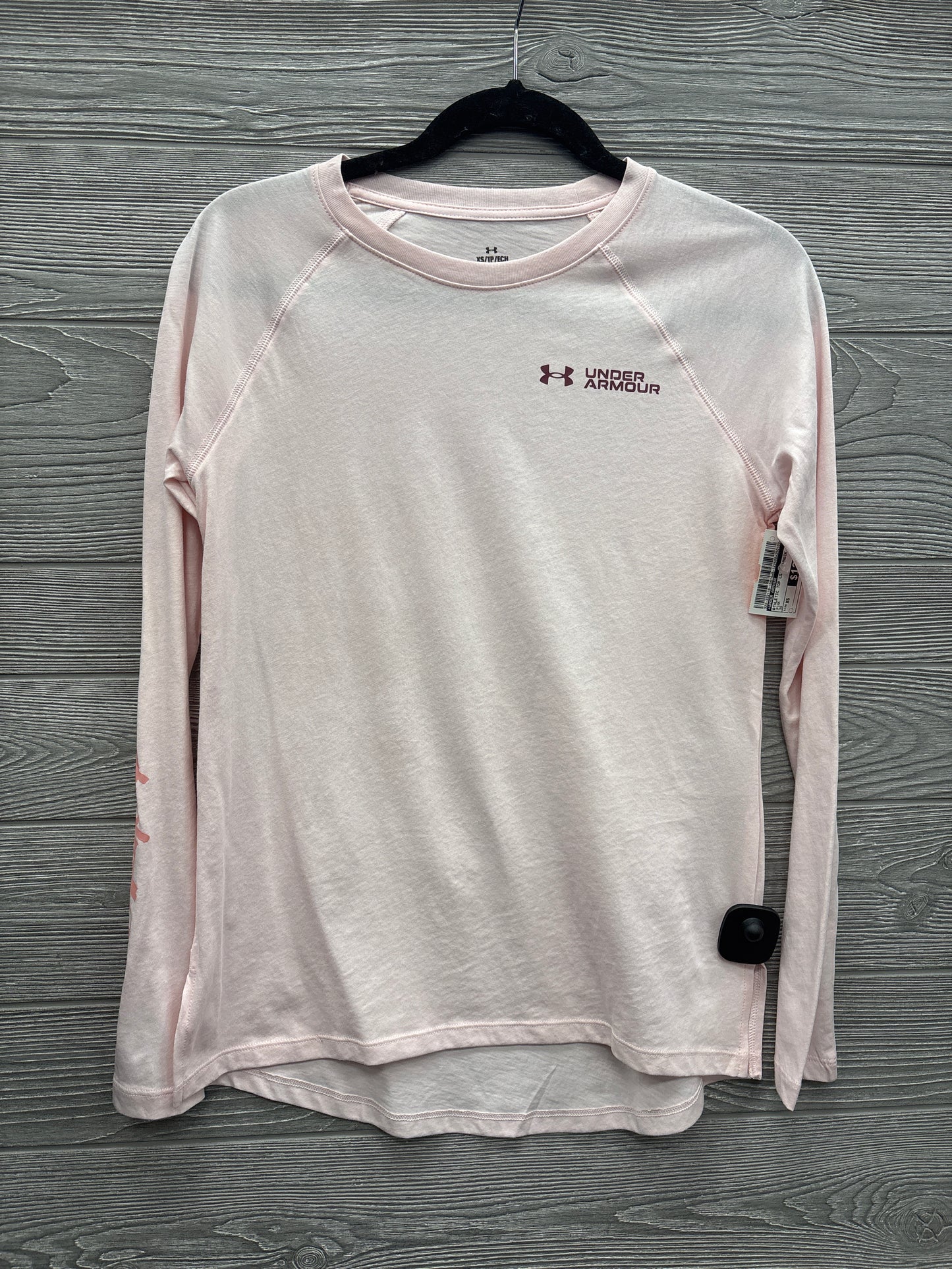 Athletic Top Long Sleeve Crewneck By Under Armour In Pink, Size: Xs