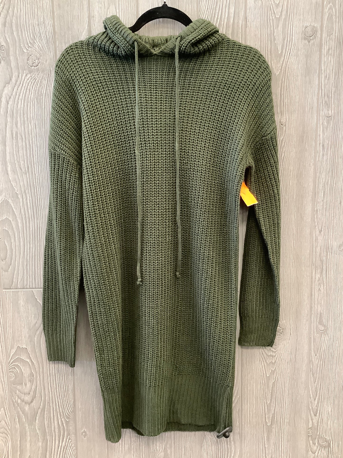 Sweater By Clothes Mentor In Green, Size: L