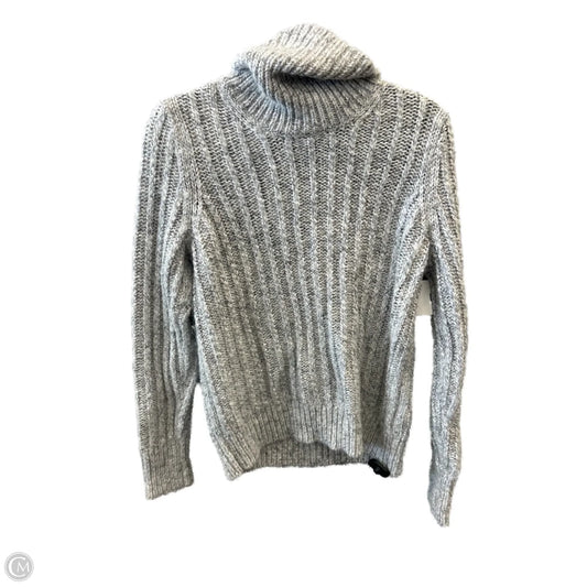 Sweater By Banana Republic In Grey, Size: L