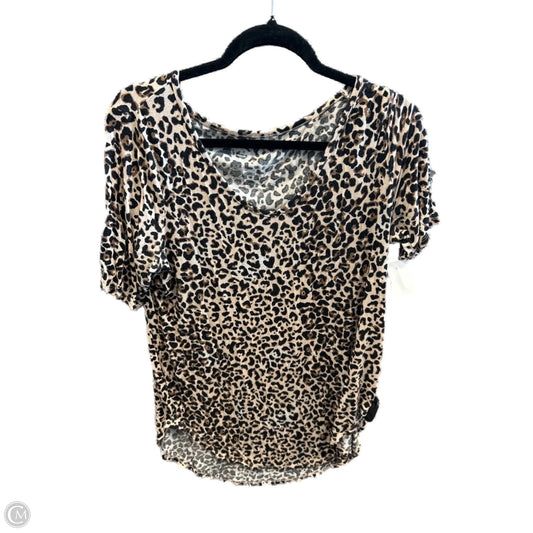 Top Short Sleeve By Maurices In Animal Print, Size: M