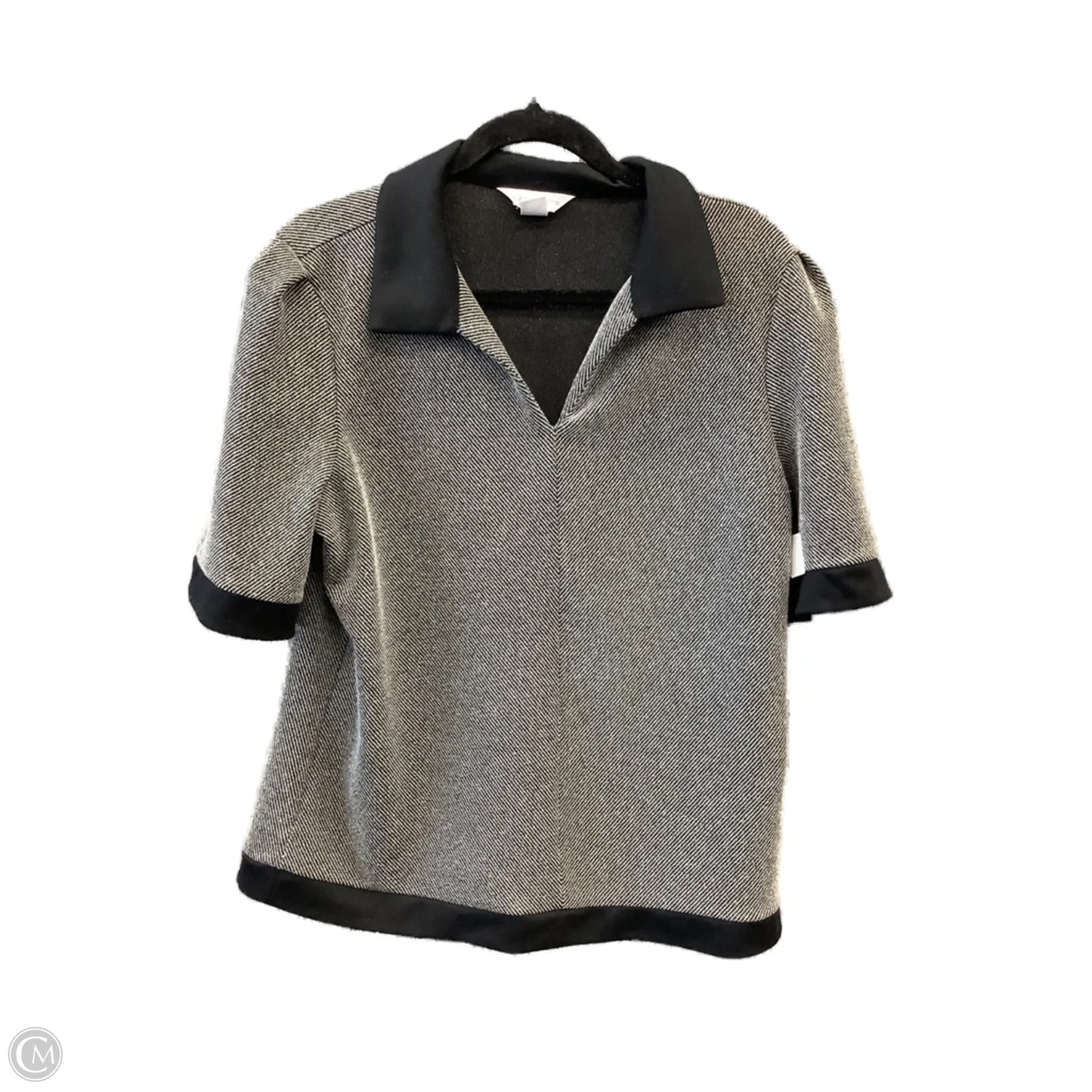 Top Short Sleeve By Liz Claiborne In Grey, Size: L