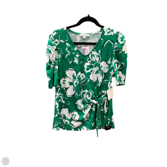 Top Short Sleeve By Perseption Concept In Green & White, Size: S