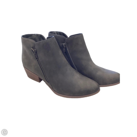 Boots Ankle Flats By Massini In Grey, Size: 10