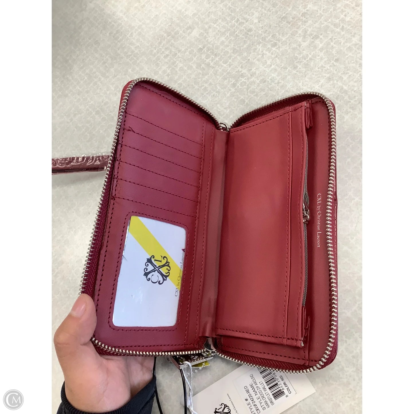 Wristlet By Clothes Mentor, Size: Large