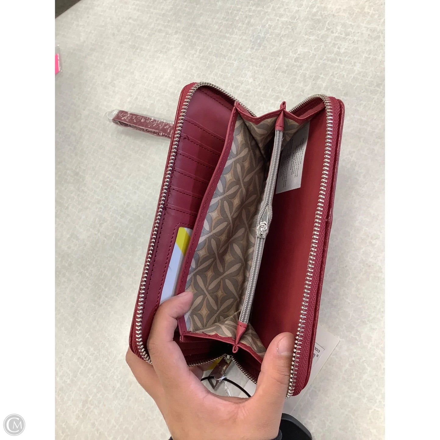 Wristlet By Clothes Mentor, Size: Large