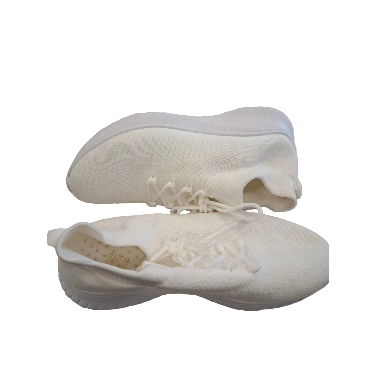 Shoes Athletic By Clothes Mentor In White, Size: 7