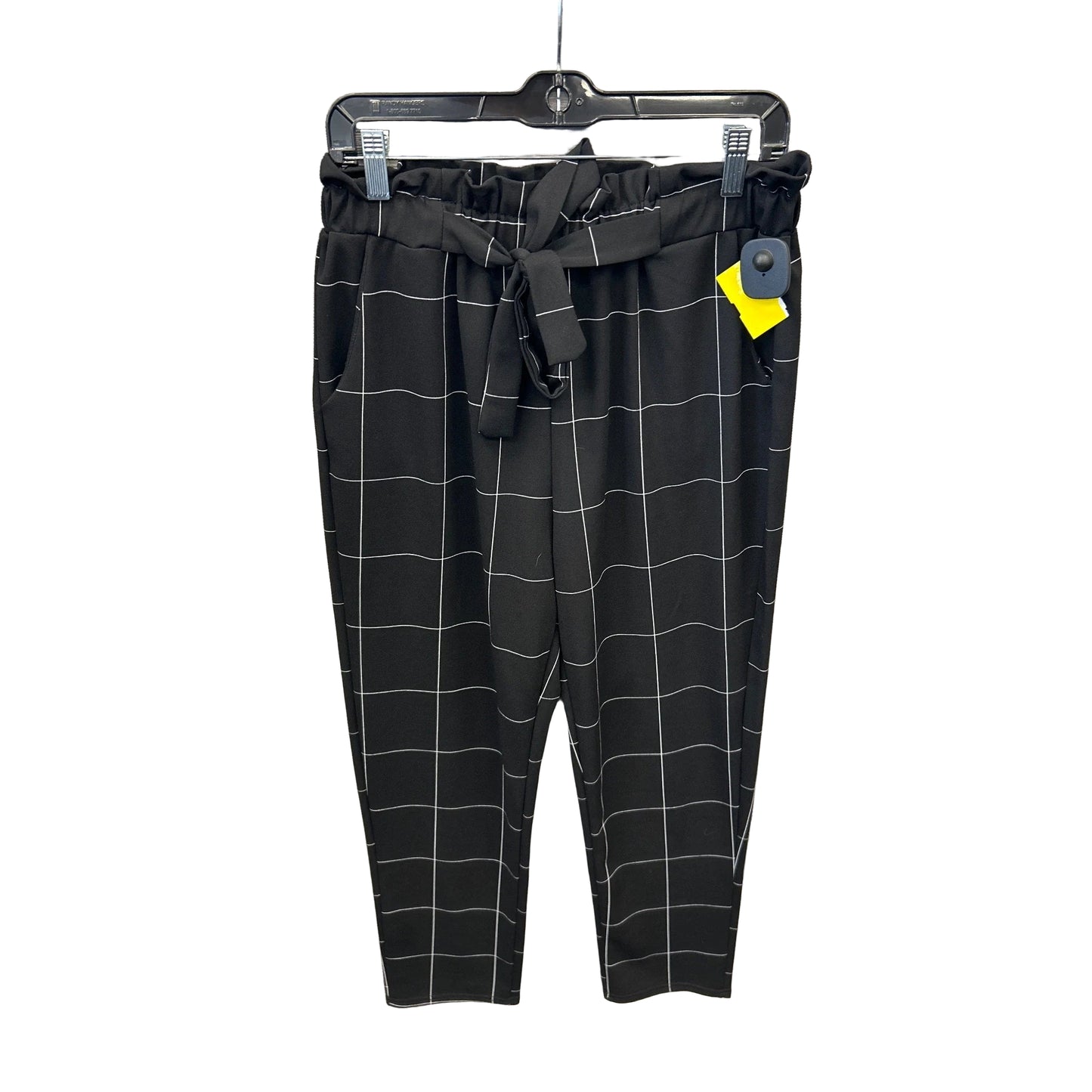 Pants Other By Soho Apparel In Black & White, Size: 12