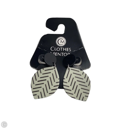 Earrings Other By Clothes Mentor