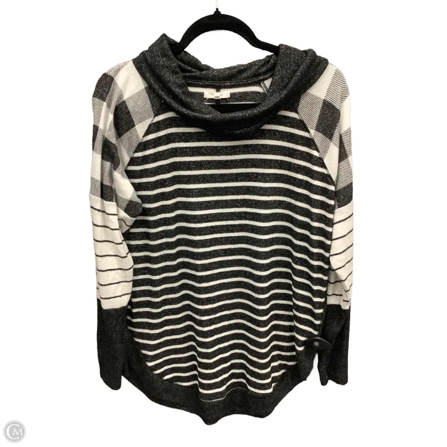 Top Long Sleeve By Maurices In Striped Pattern, Size: L