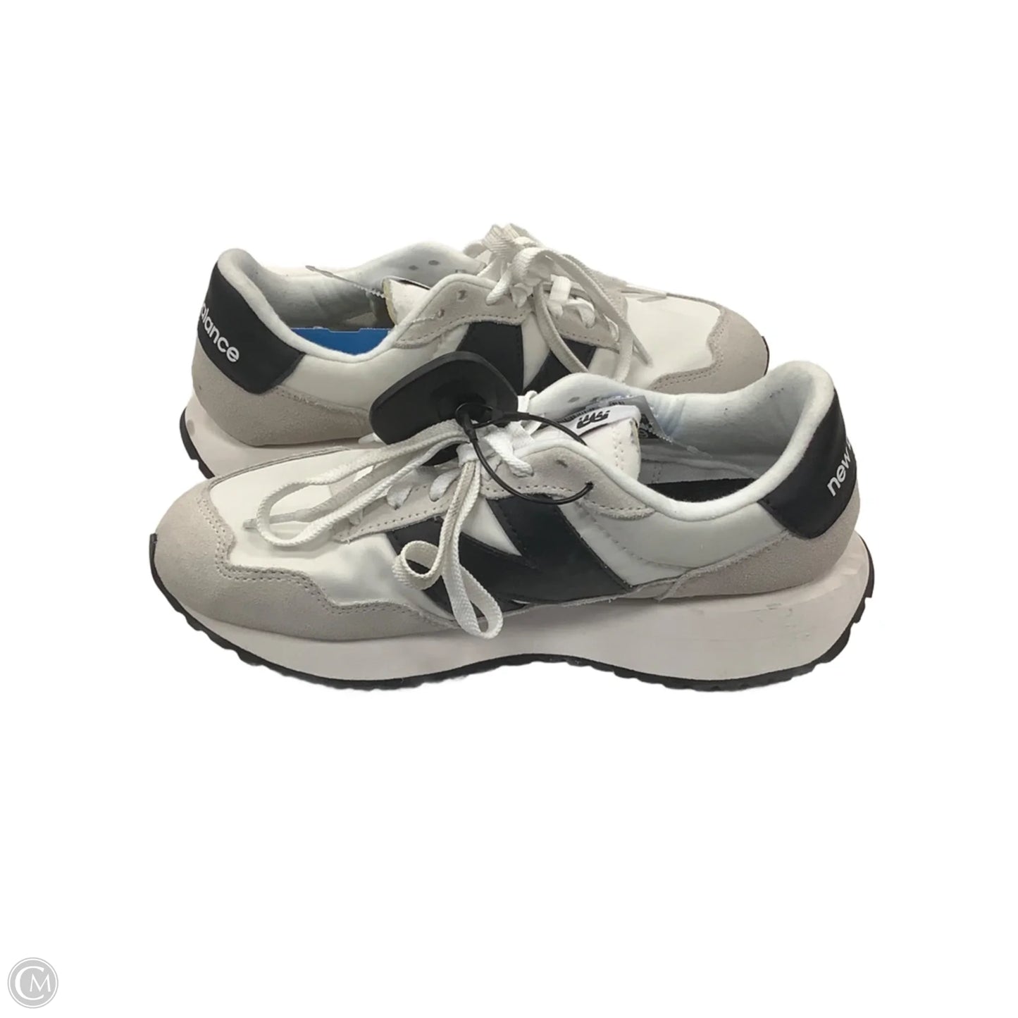 Shoes Athletic By New Balance In Black & White, Size: 8