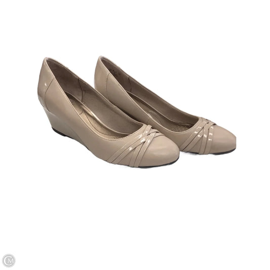Shoes Heels Wedge By Life Stride In Tan, Size: 8