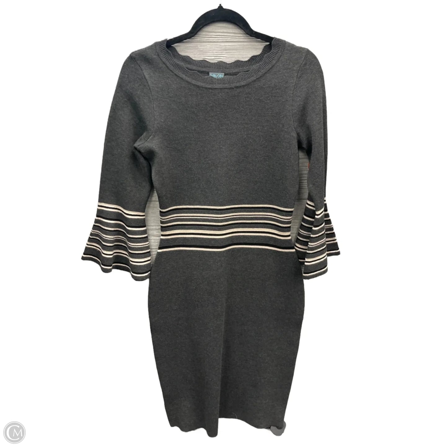 Dress Sweater By Gabby Skye In Grey, Size: M