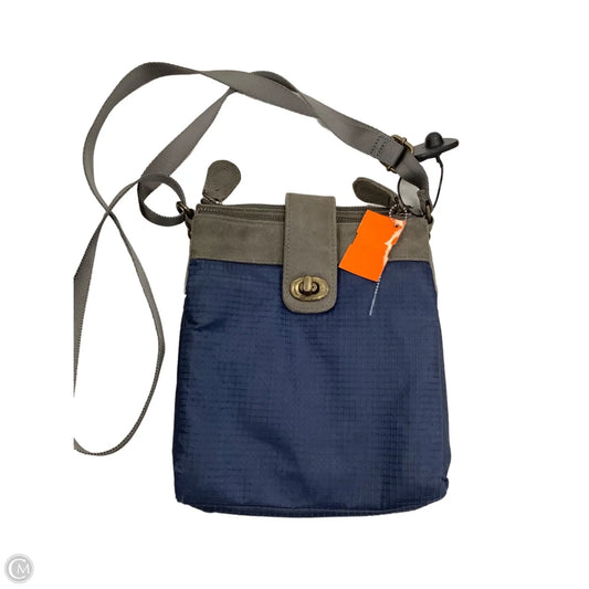 Handbag By Eddie Bauer, Size: Small