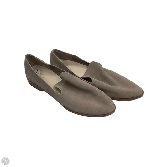 Shoes Flats By Crown Vintage In Grey, Size: 8.5