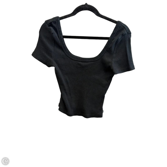 Top Short Sleeve By Universal Thread In Black, Size: S
